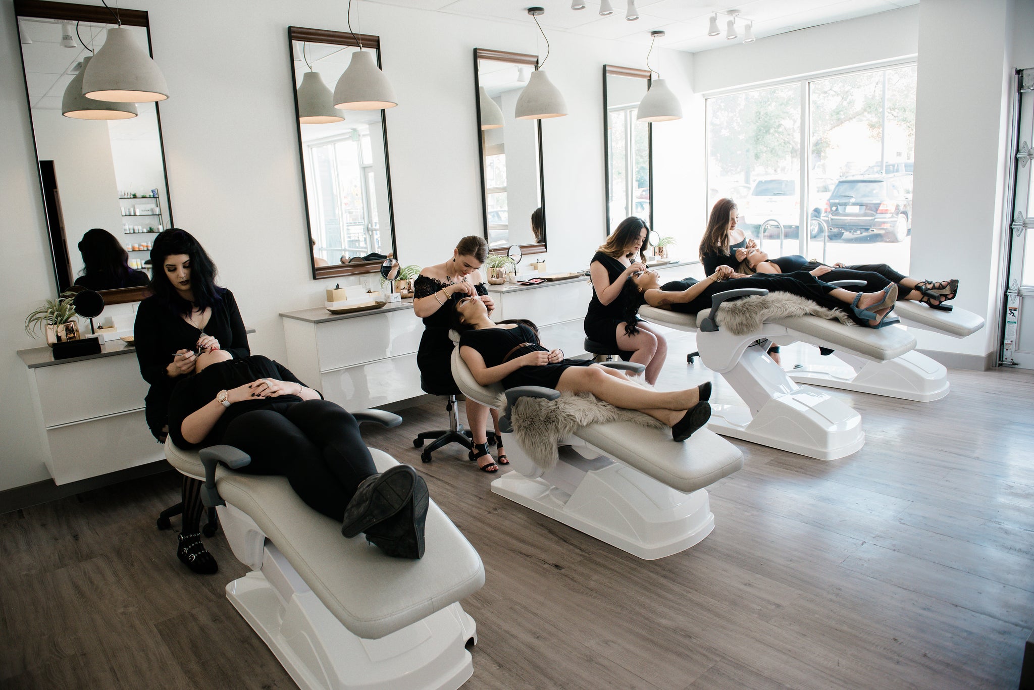 How to Market Your Lash Business to Get More Clients.