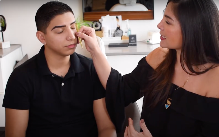 Eyelash Extensions Application for Men