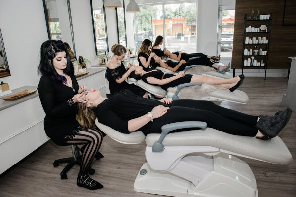 What is Holding You Back from Starting Your Eyelash Extension Business?