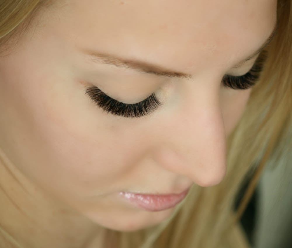 Standing Your Ground as an Eyelash Artist