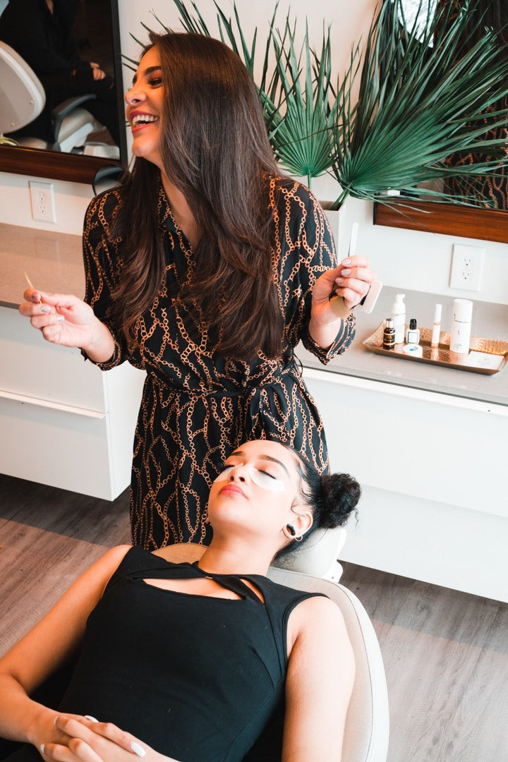 How Successful Lash Artists Are Making 6 Figures Doing Eyelash Extensions