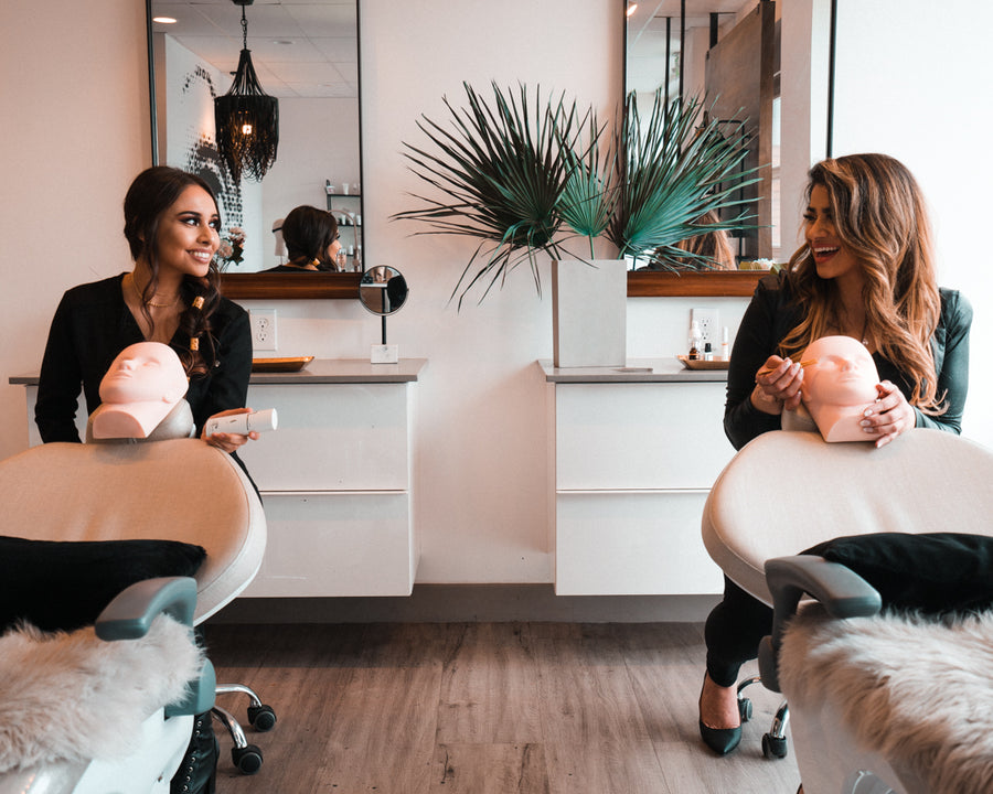 Best eyelash extensions training in Denver Colorado.  5 days of eyelash extensions education and online access. 